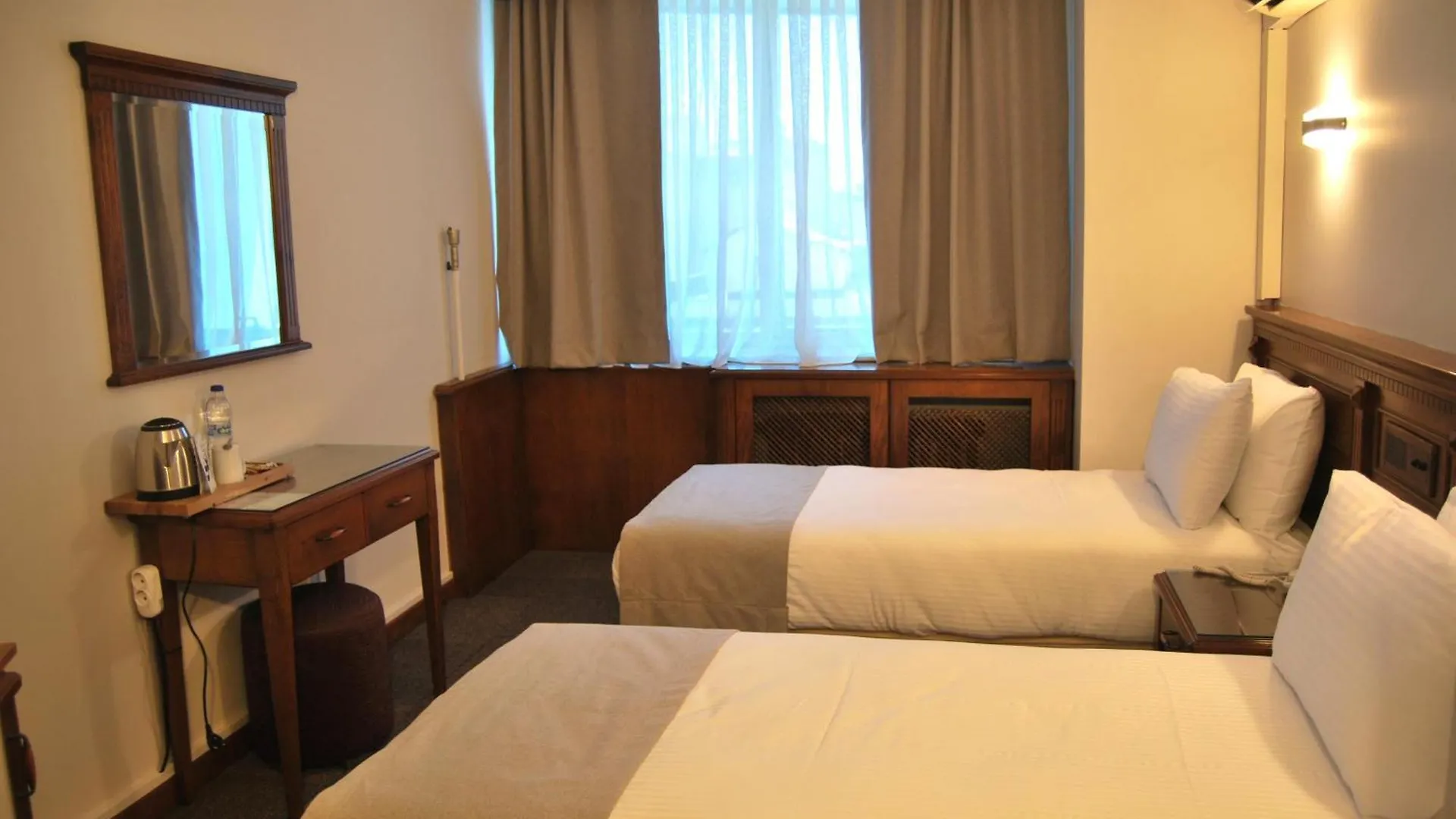 Otel Kaya イズミル ベッド・アンド・ブレックファスト