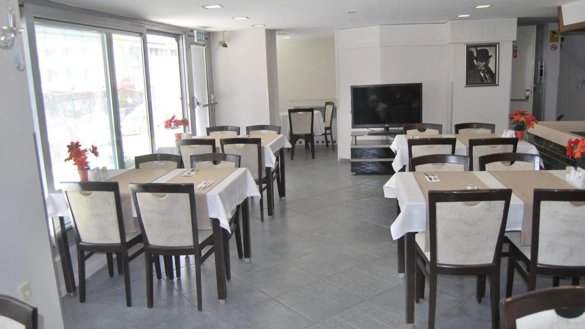 לינה וארוחת בוקר איזמיר Otel Kaya טורקיה