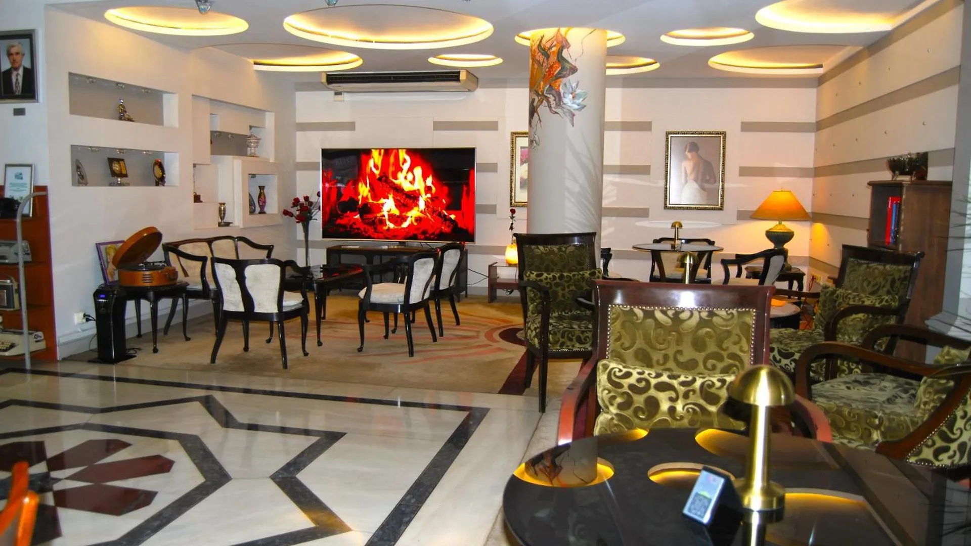 איזמיר Otel Kaya