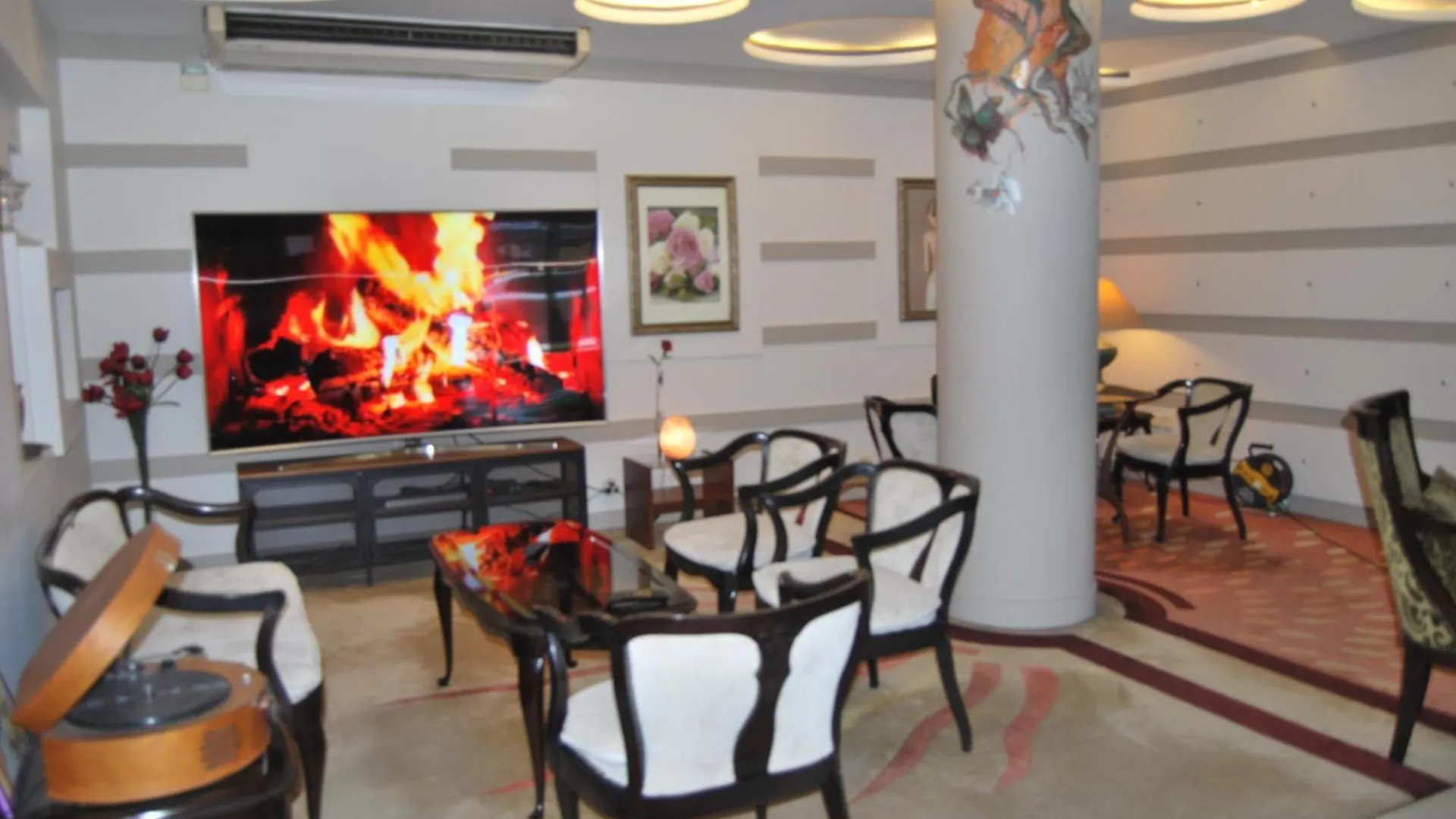 לינה וארוחת בוקר איזמיר Otel Kaya